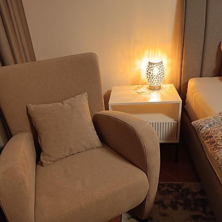 3 Bathrooms Apartman Mimi Liptovský Mikuláš 外观 照片
