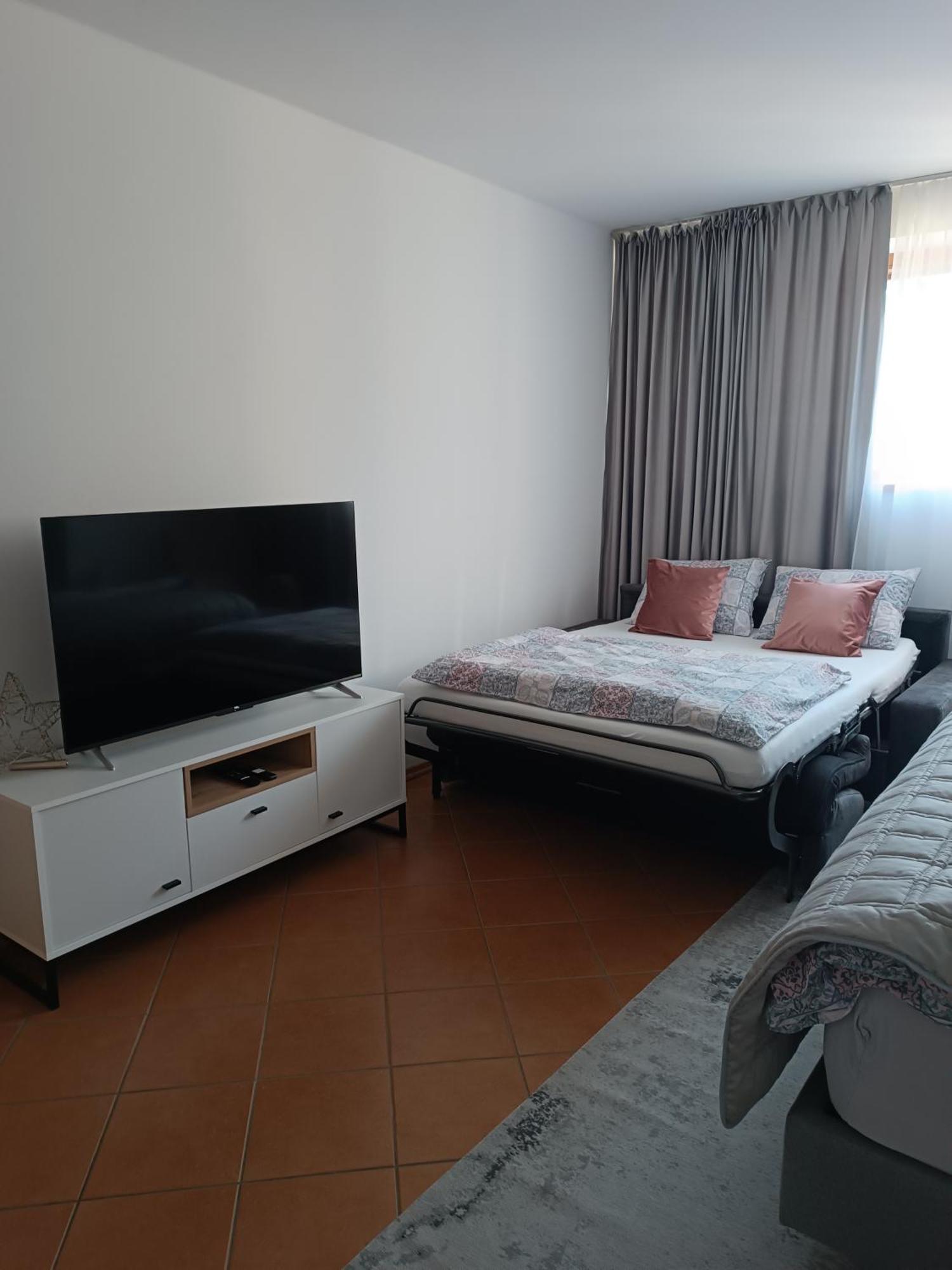 3 Bathrooms Apartman Mimi Liptovský Mikuláš 外观 照片