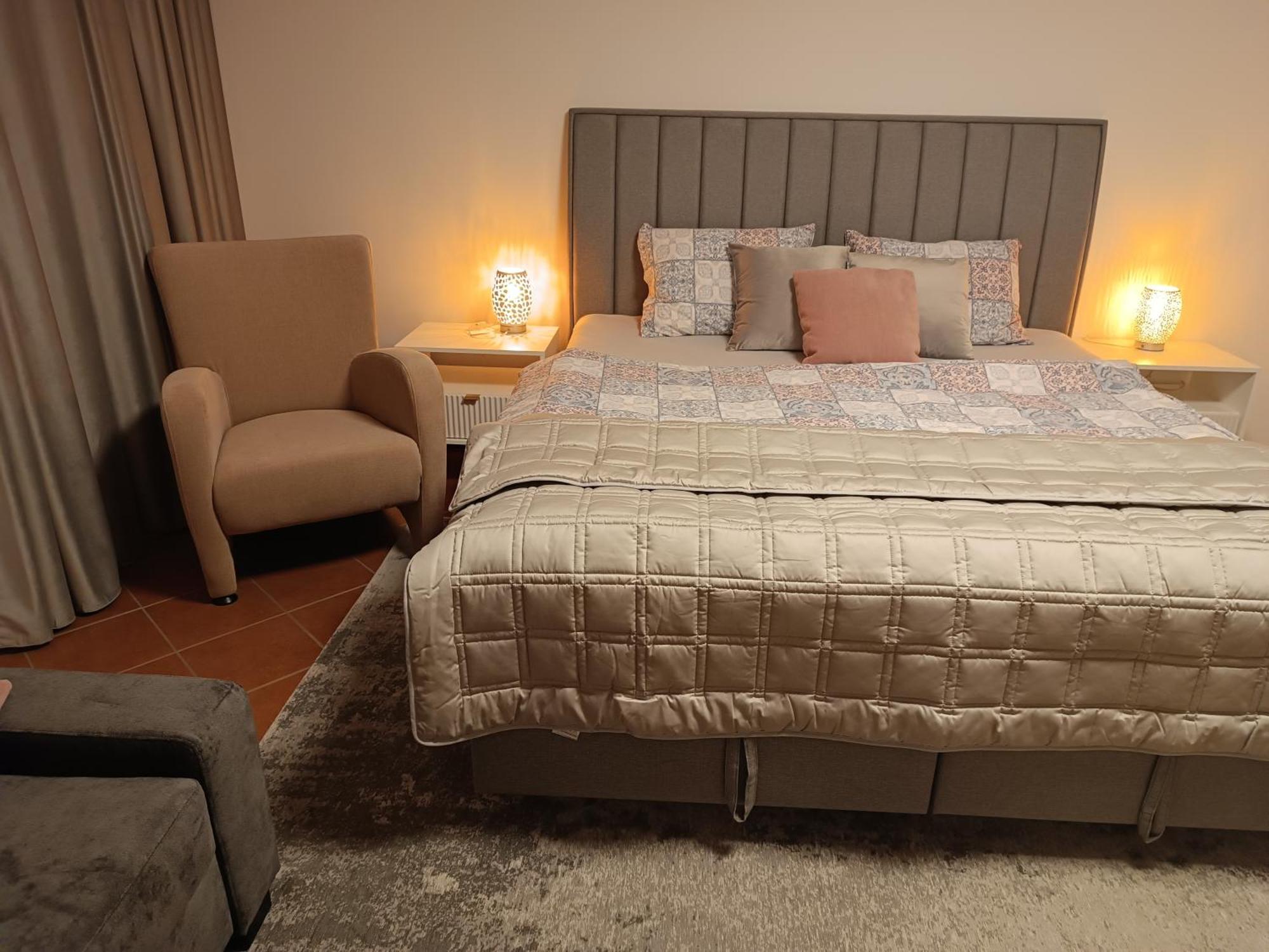 3 Bathrooms Apartman Mimi Liptovský Mikuláš 外观 照片