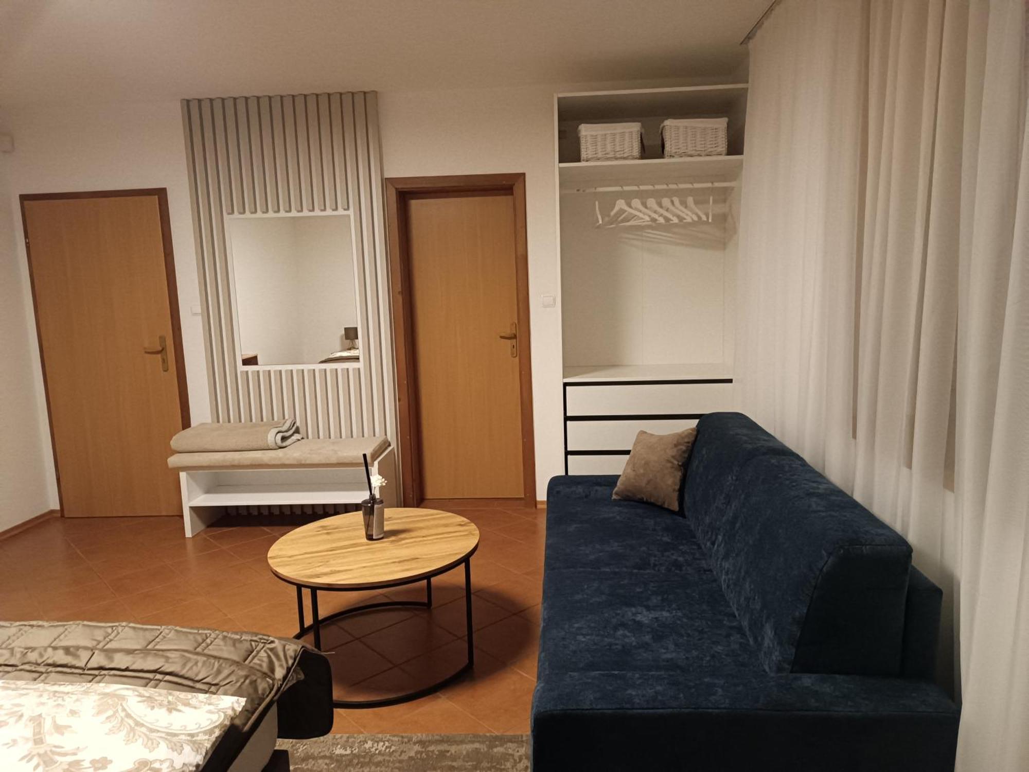 3 Bathrooms Apartman Mimi Liptovský Mikuláš 外观 照片